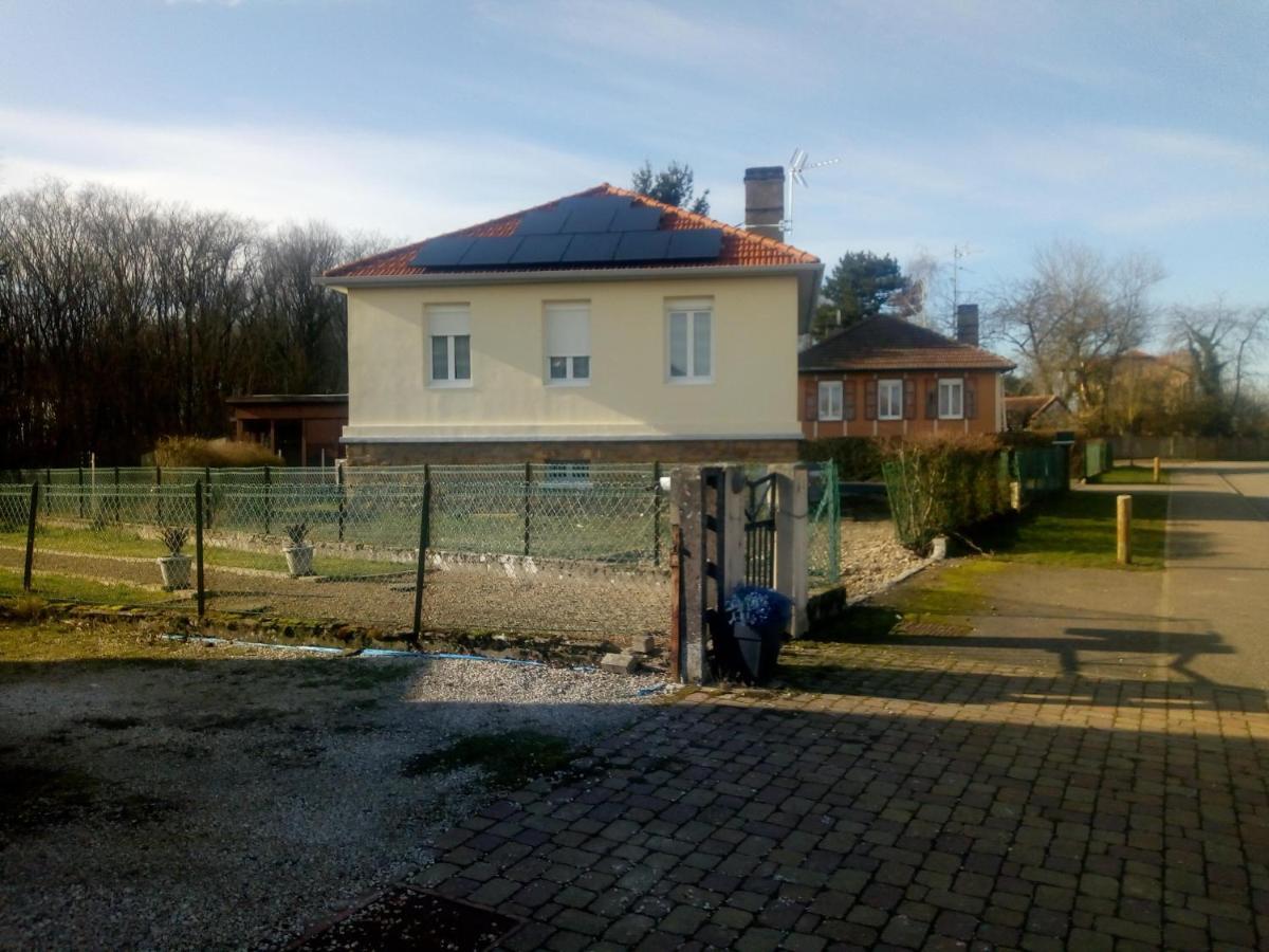 La Maison Ecologique Batilly  外观 照片